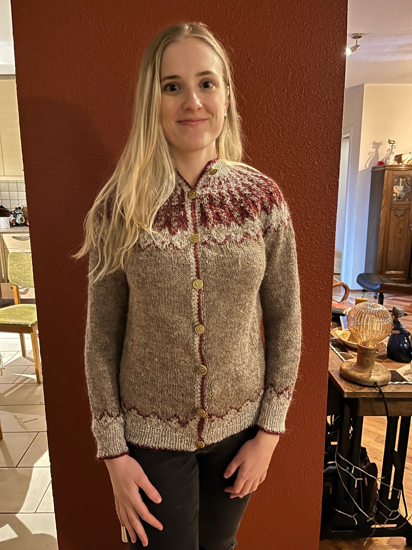 Sandra women's sweater - pattern