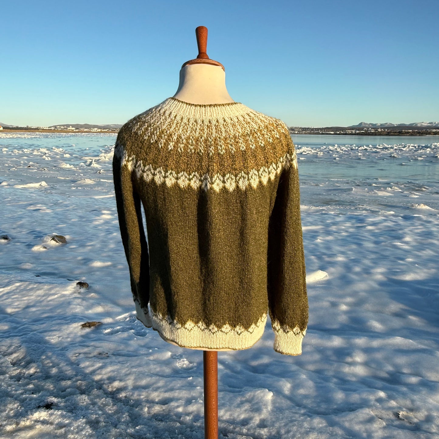 Sandra kvenpeysa - uppskrift